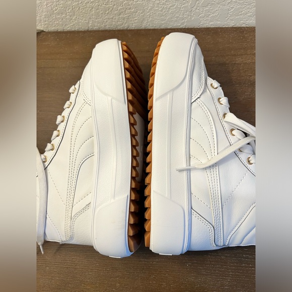 SOLD Puma Women's Kaia Mid high top Platform white lace up Sneakers shoes size 6 - Picture 6 of 9